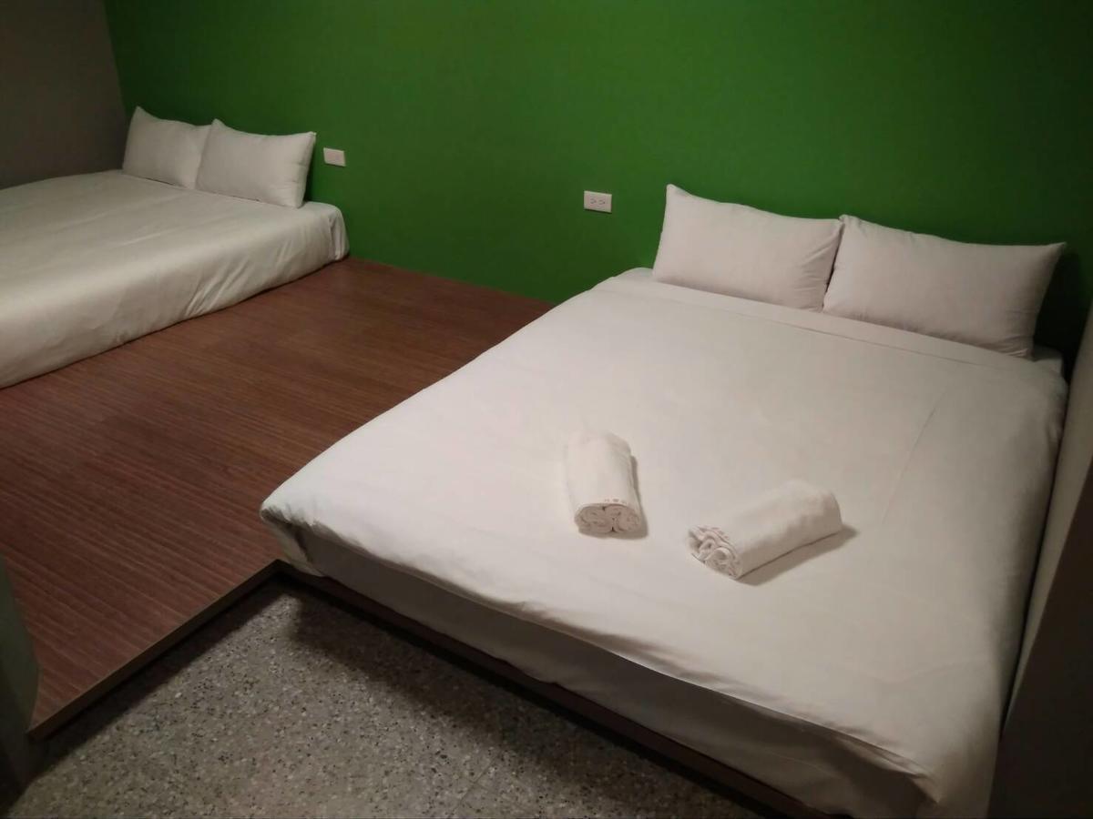 Zhu Feng Hotel Zhunan Eksteriør bilde
